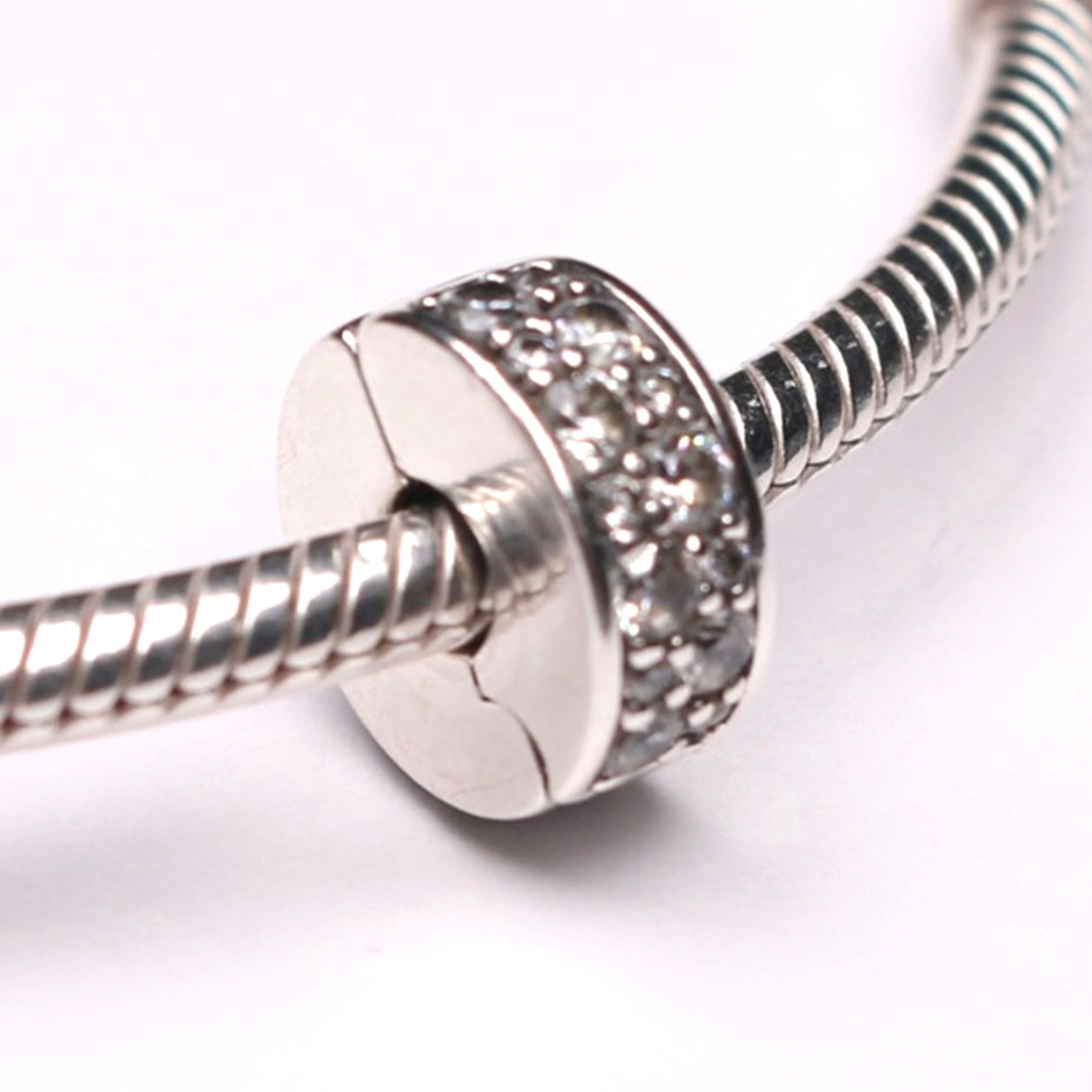 Authentic PANDORA Clear Shining Elegance Clip with Silicone Core